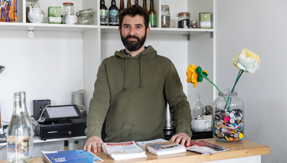 Tristan Saramon, président du café associatif La Blague